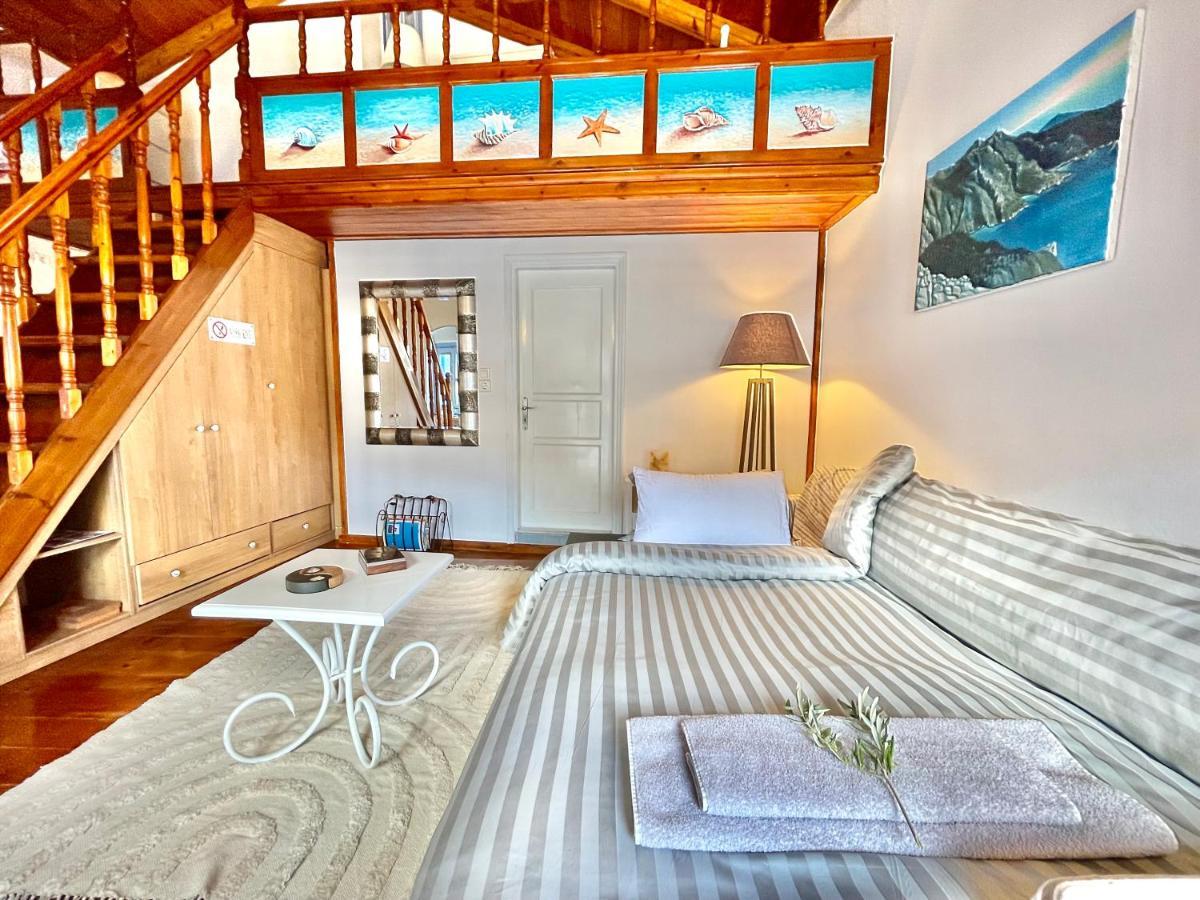Apartamento Nikolakis, Seafront - Harbor View Symi Exterior foto