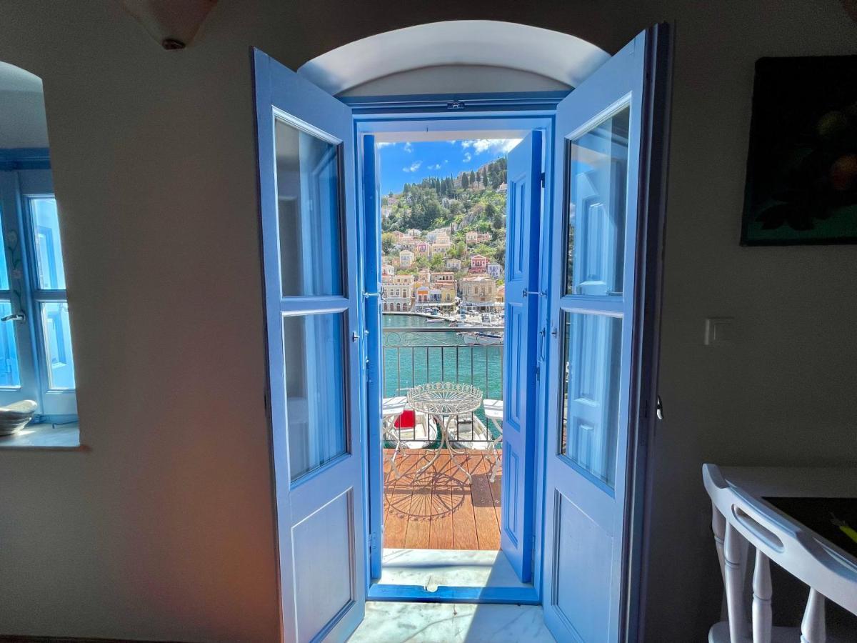 Apartamento Nikolakis, Seafront - Harbor View Symi Exterior foto