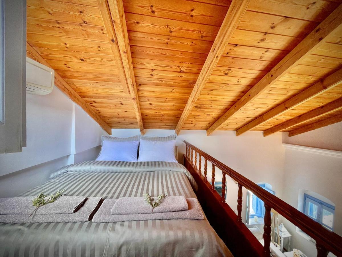 Apartamento Nikolakis, Seafront - Harbor View Symi Exterior foto