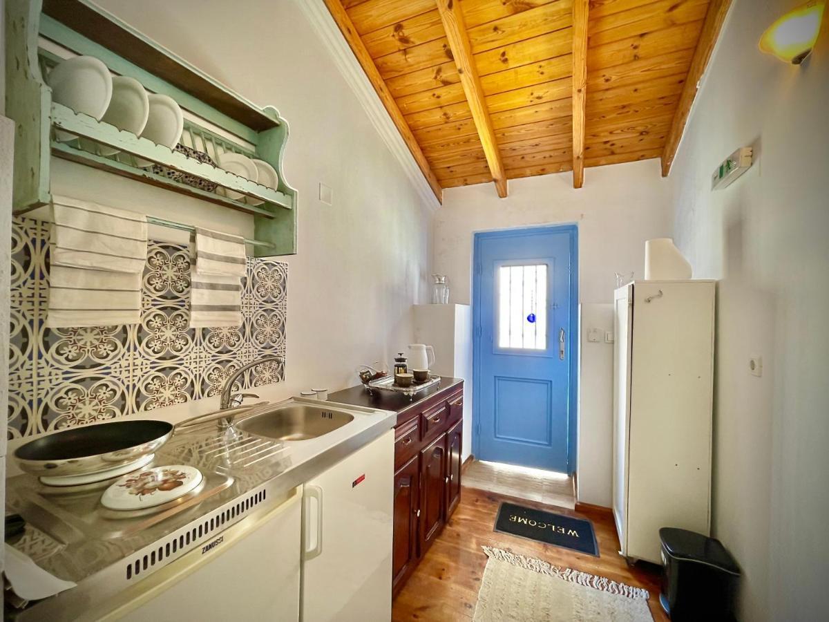 Apartamento Nikolakis, Seafront - Harbor View Symi Exterior foto